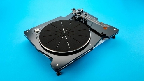 Vertere unveils new turntable, the DG-1S